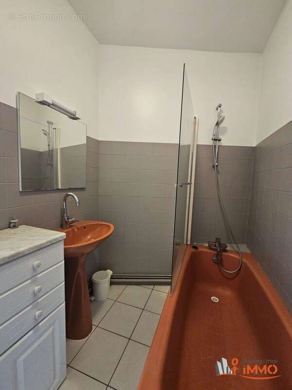 Appartement à SAINT-ETIENNE