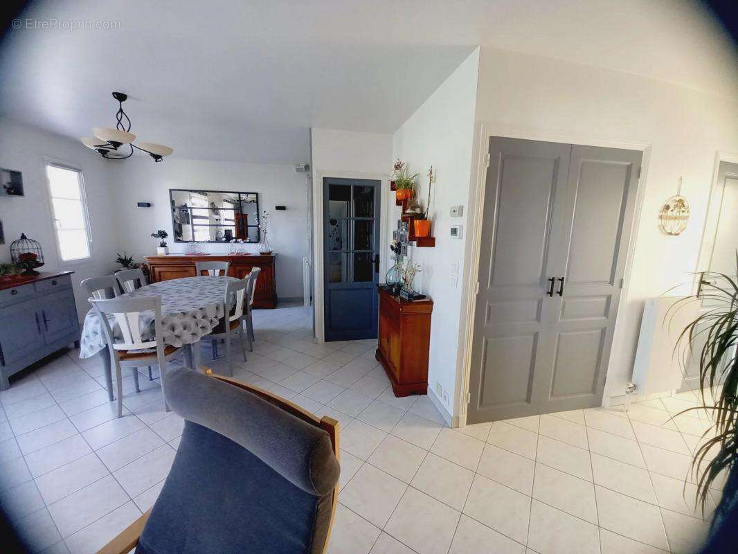 Maison à LA MEMBROLLE-SUR-CHOISILLE