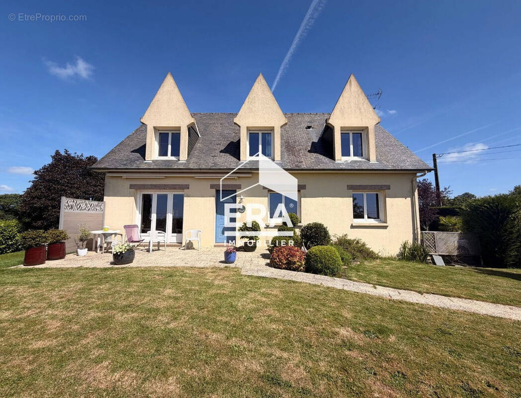 Maison à ERBREE