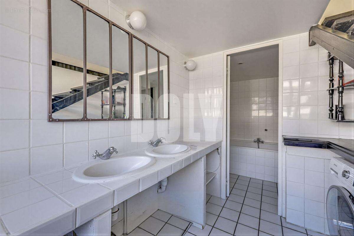 Appartement à IVRY-SUR-SEINE