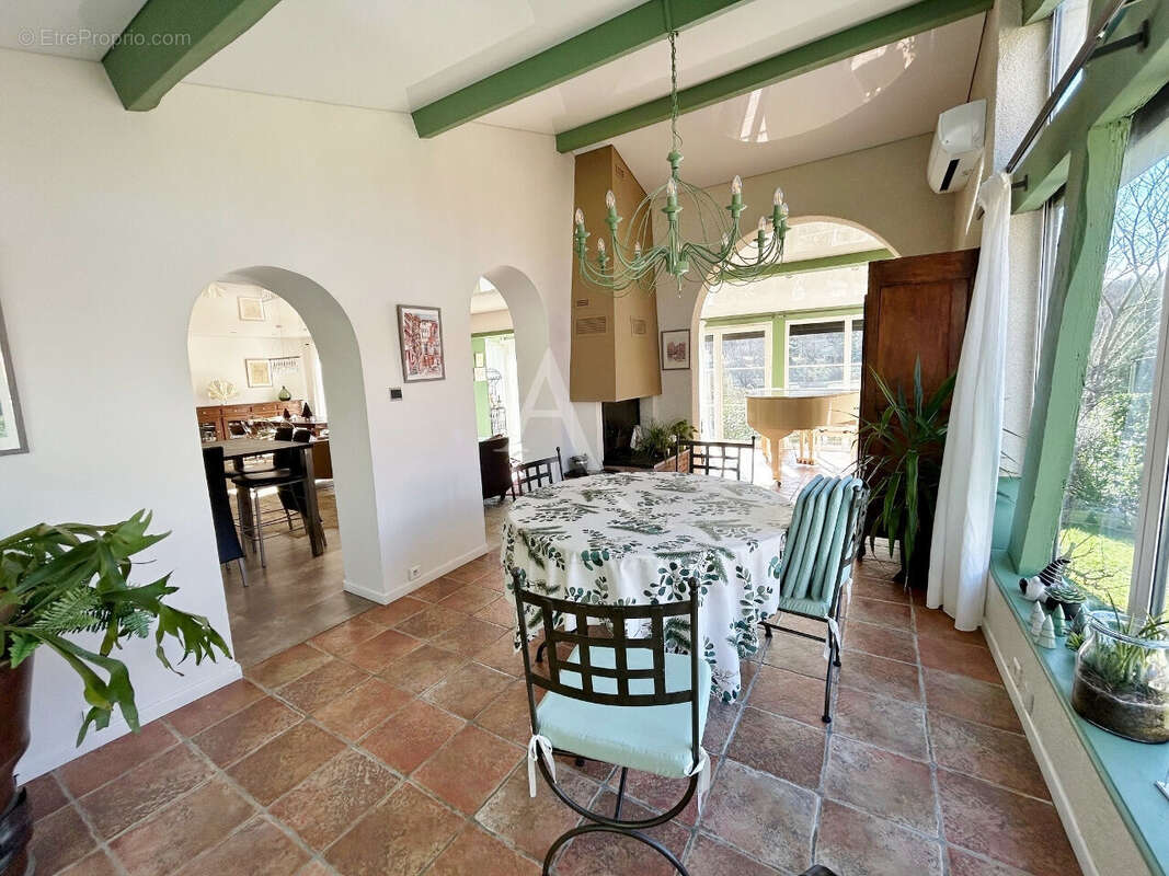 Maison 7 pièces sur sous-sol et avec vue dégagée - photo 5