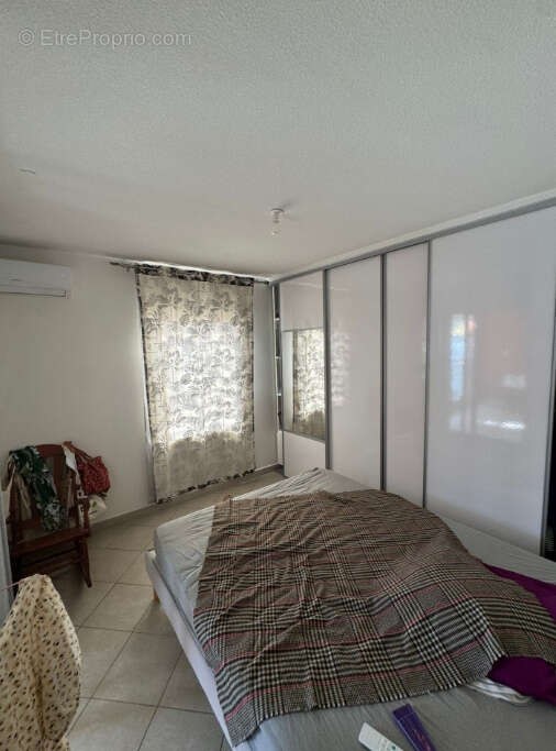 À vendre   Appartement T2 avec parking   Les Abymes - photo 4