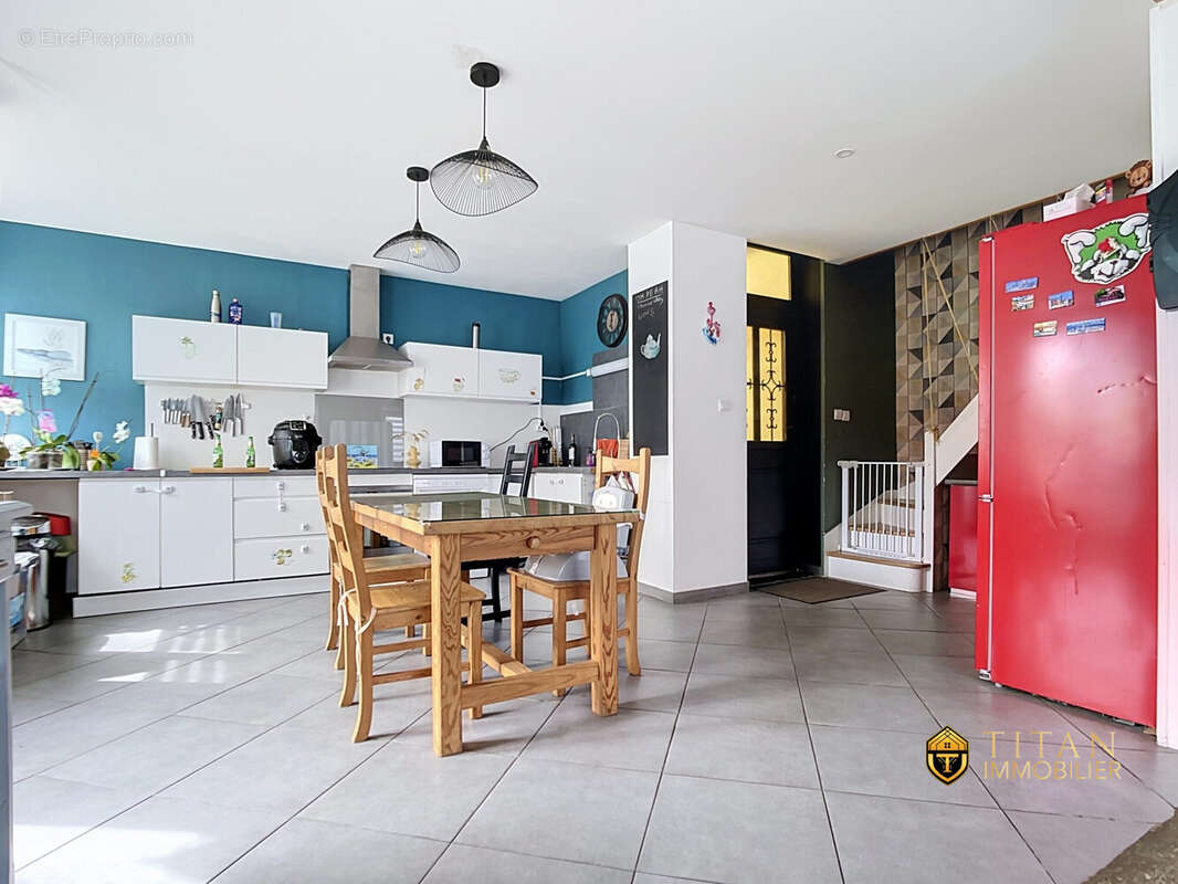 Maison 132 m² à Lederzeele  - photo 4