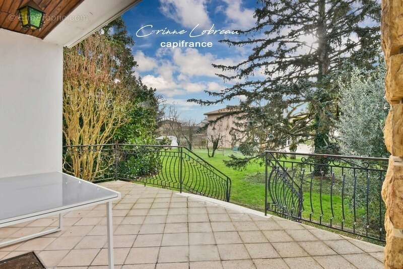 Maison à CRECHES-SUR-SAONE