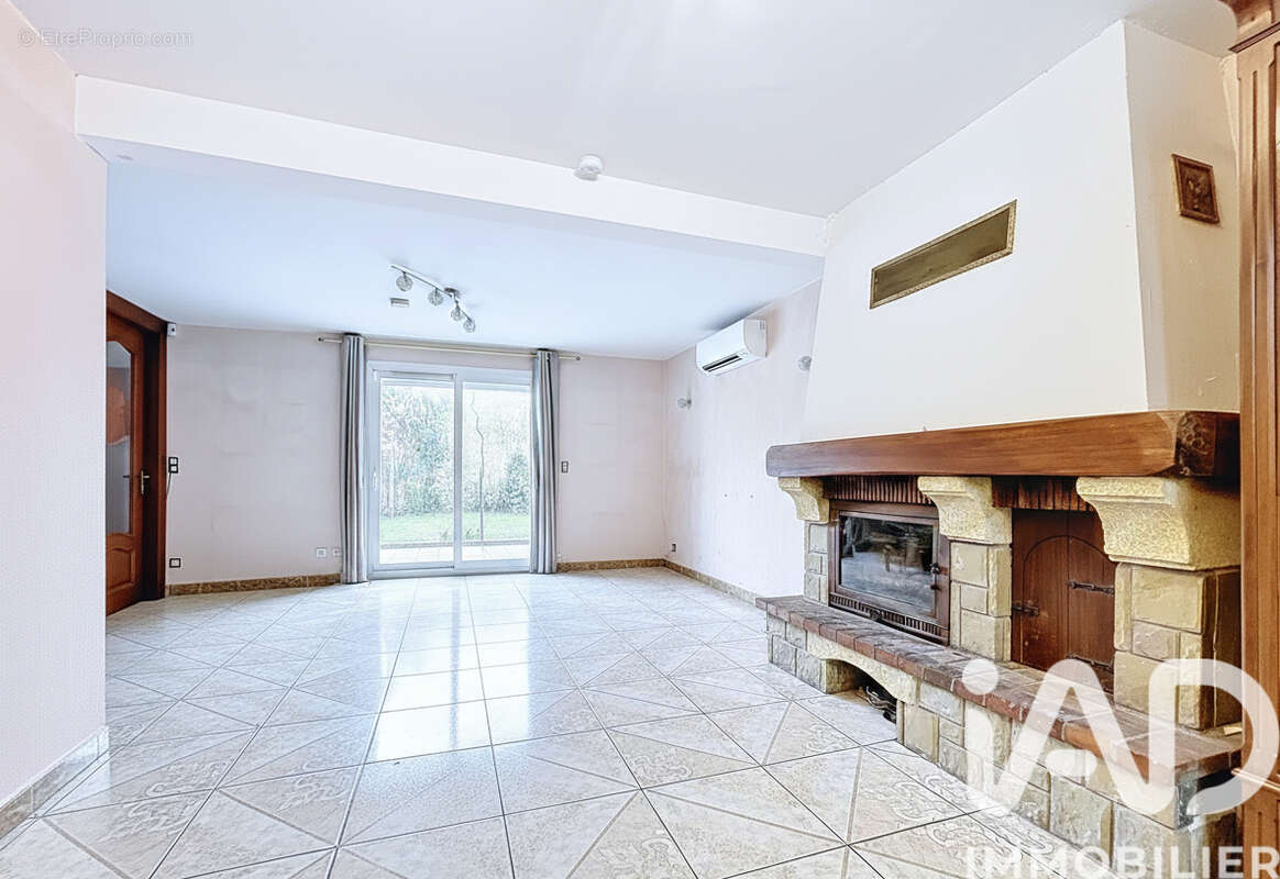 Photo 4 - Maison à ESCHES