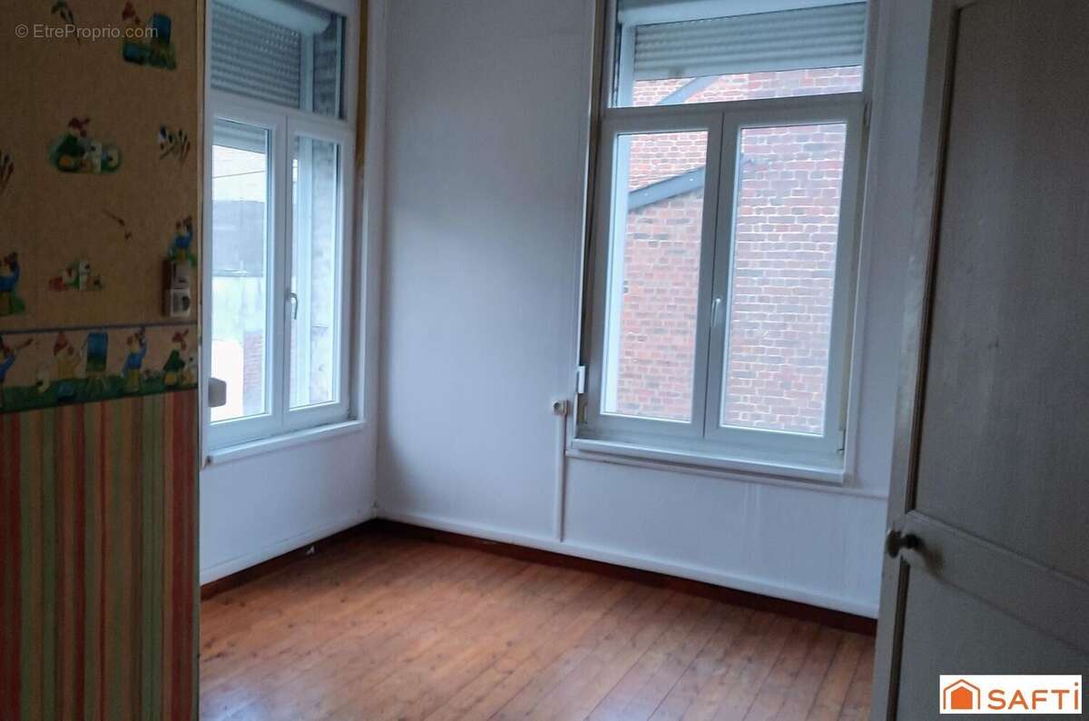 Maison 67 m² à Le Nouvion-En-Thierache  - photo 6