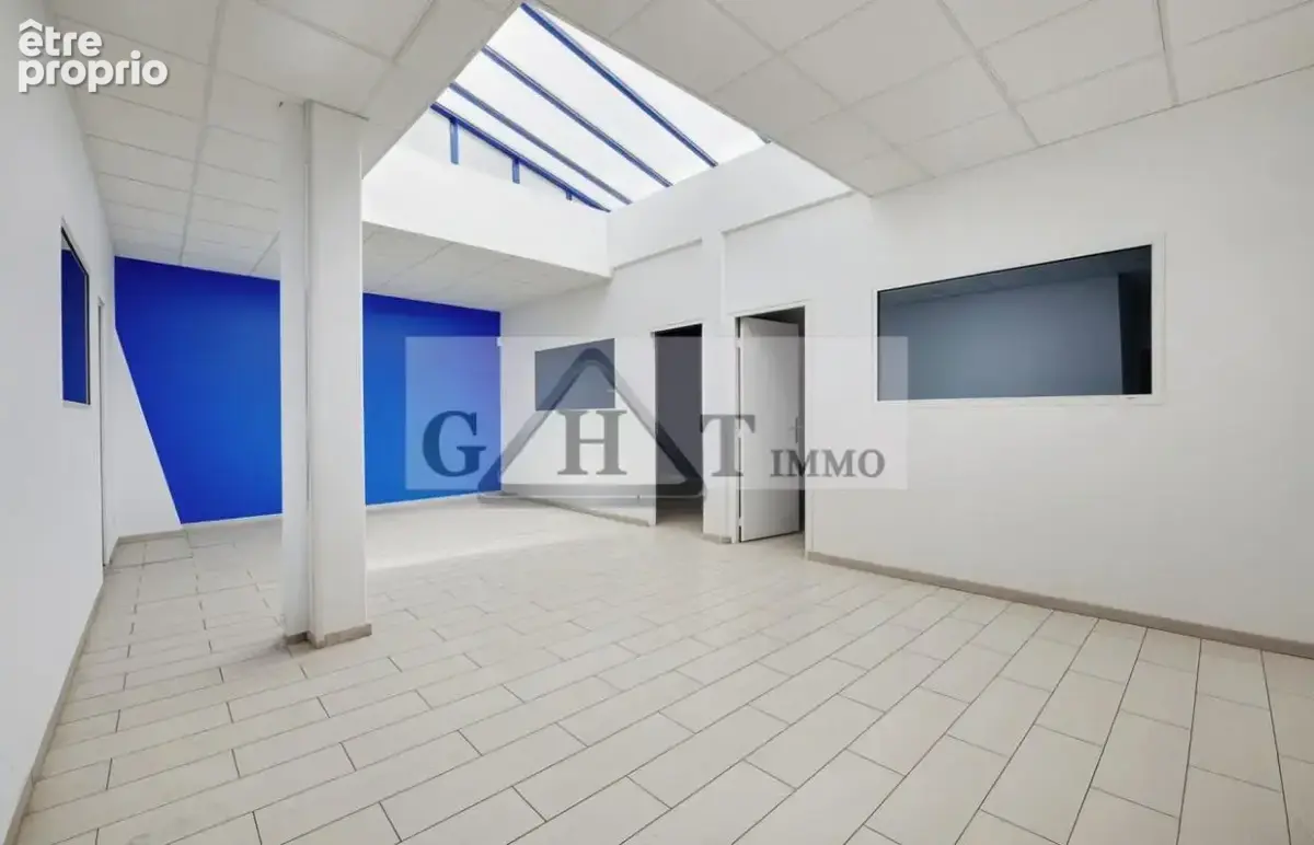 Local d'activités 560m2 à louer Montreuil - photo 4