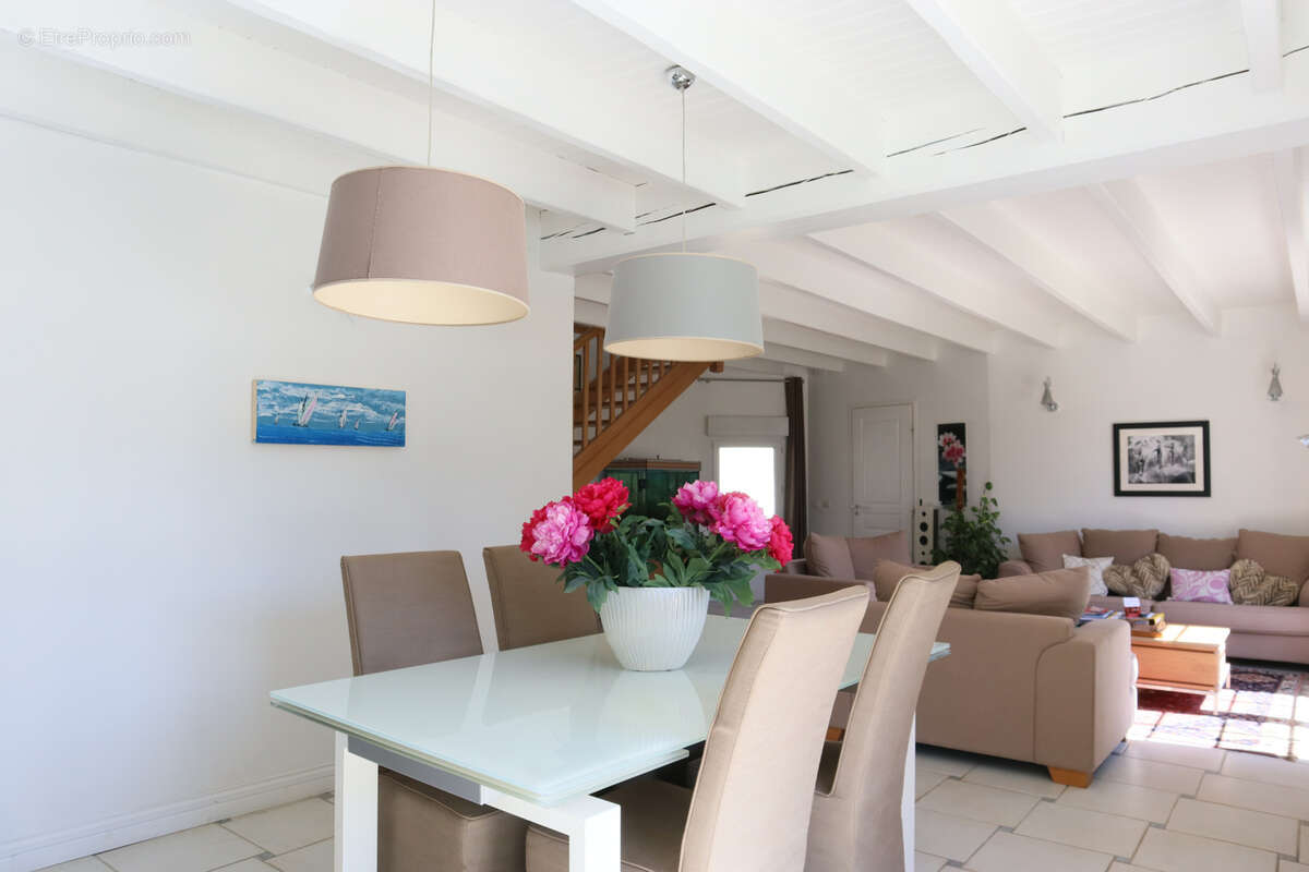 Maison à LE SEURE