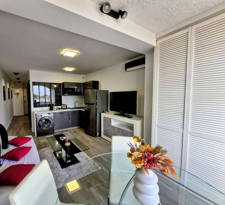 Appartement à COGOLIN