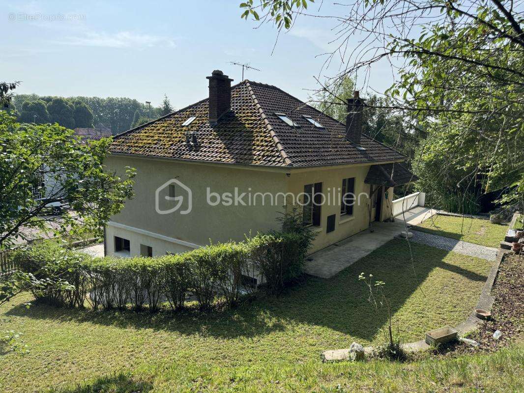 Maison à BAR-SUR-SEINE