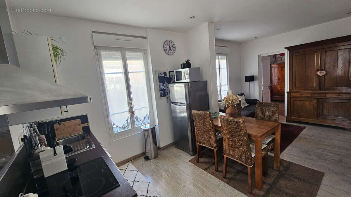 HOUILLES ** Maison 4 pièces avec sous-sol et terrasse - photo 2