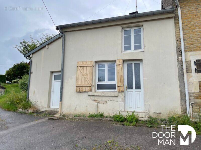 Maison à HUMBERVILLE