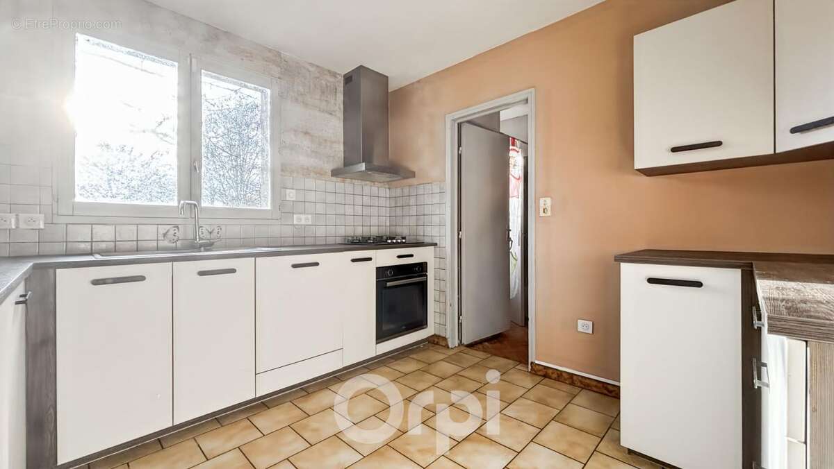 Maison à SAINT-PRIEST-TAURION