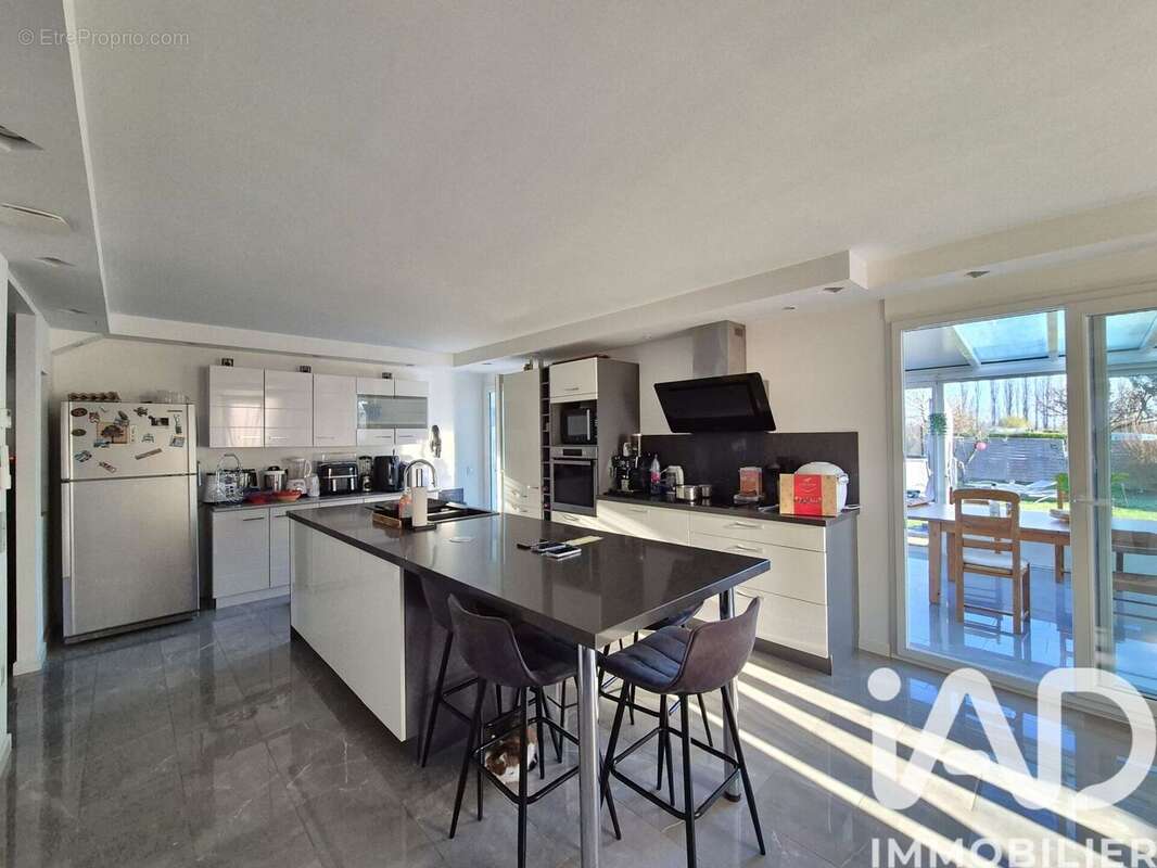 Maison 150 m² à Penchard  - photo 7