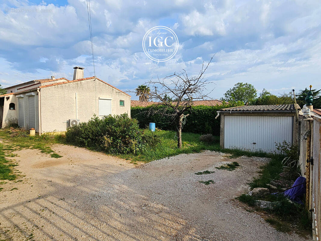 Maison à CHATEAUNEUF-LES-MARTIGUES