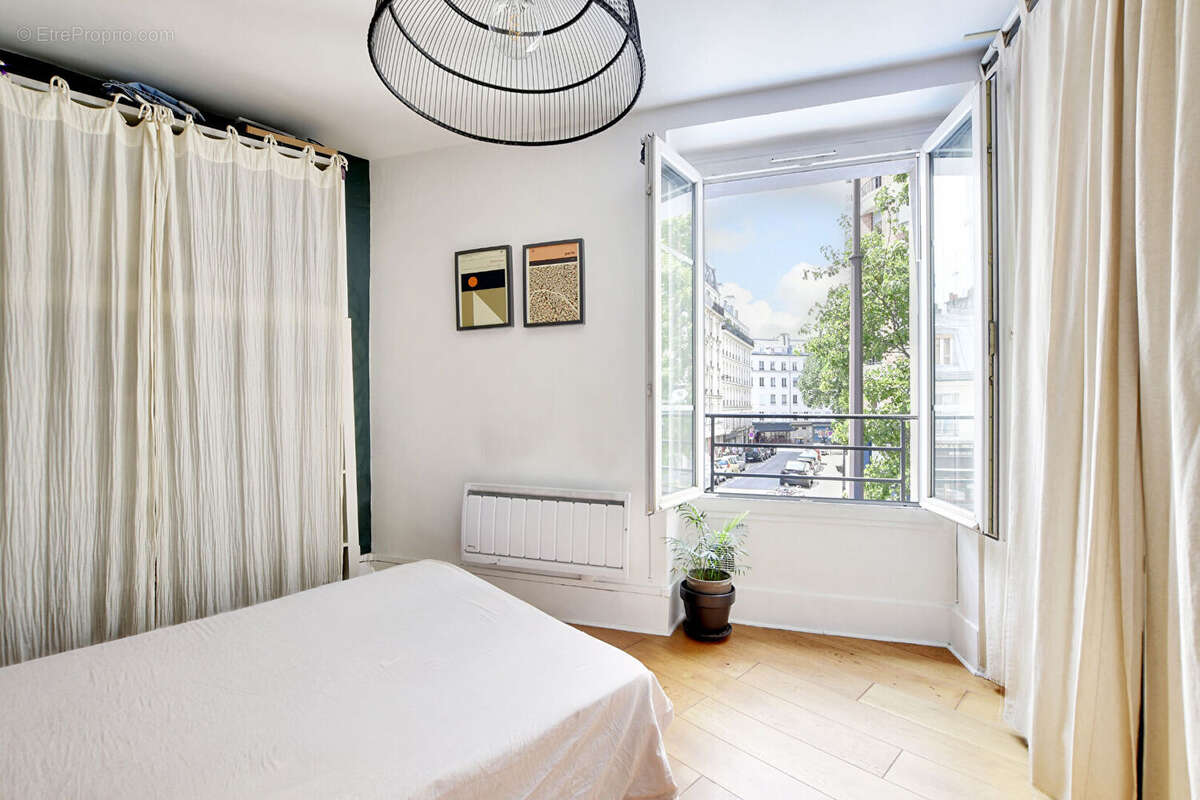 Appartement Paris 4 pièce(s) 60.65 m2 - photo 8