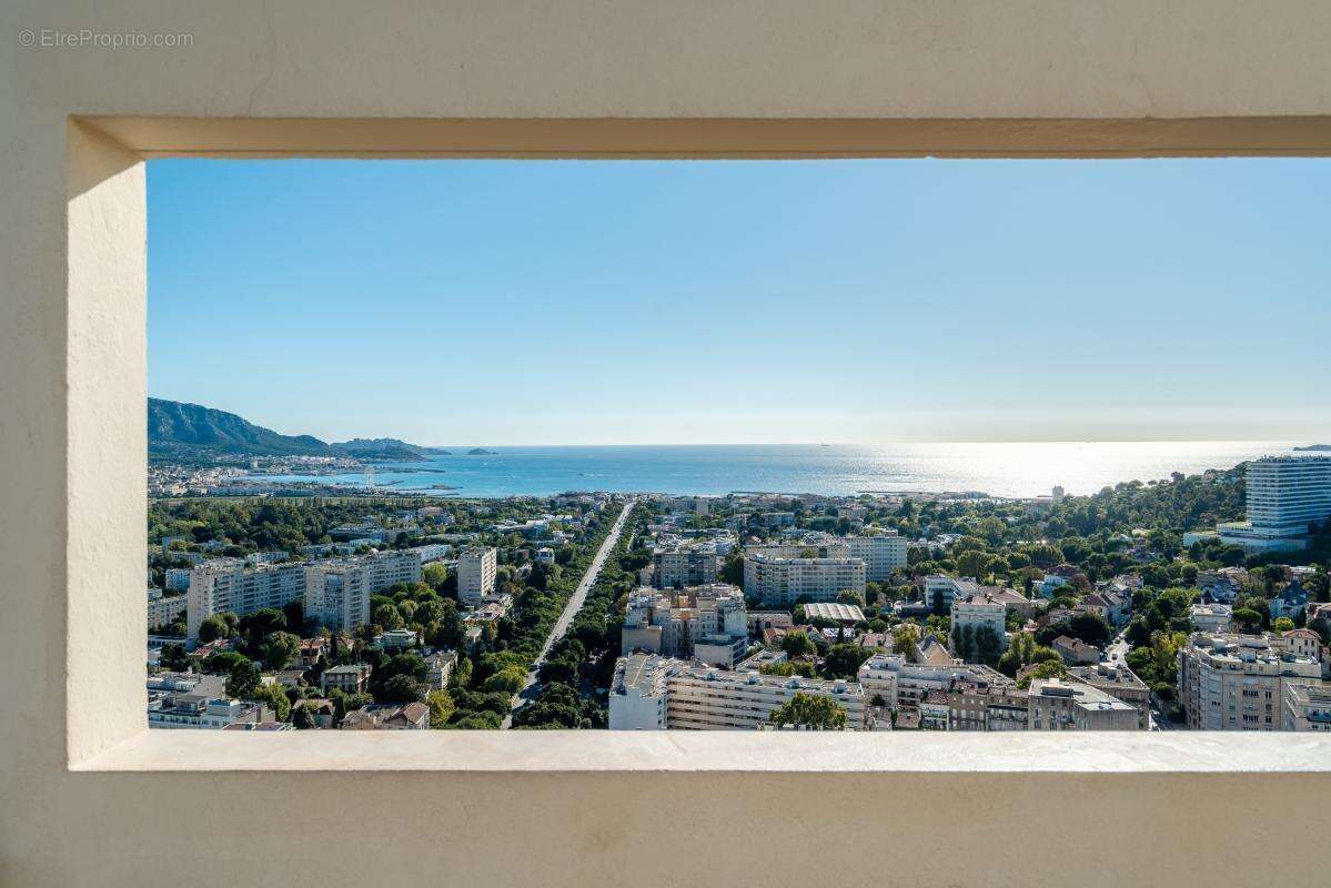 Appartement à MARSEILLE-8E