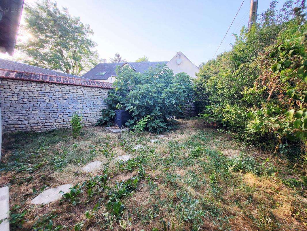 Maison 134m² habitable, 4 chambres, garages, patio et jardin - photo 17
