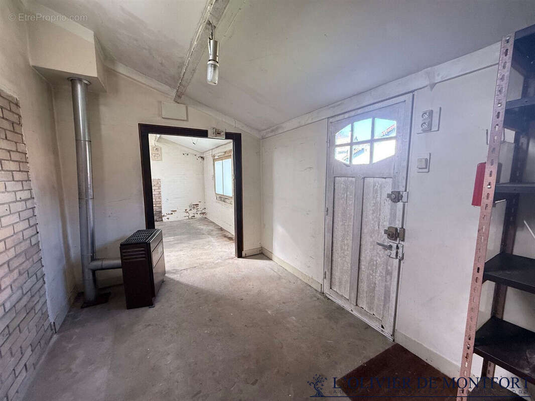 Dépendance à rénover de 2 pièce(s) 23 m² - photo 11