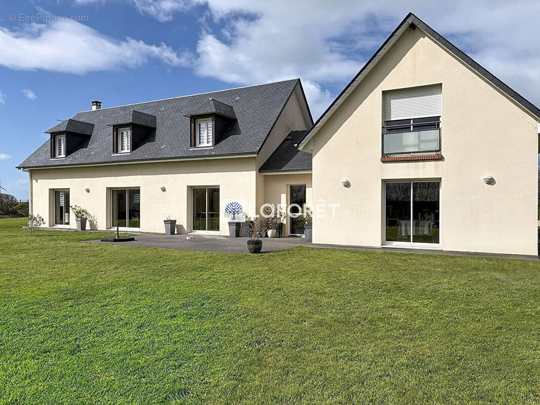 Maison à SENNEVILLE-SUR-FECAMP
