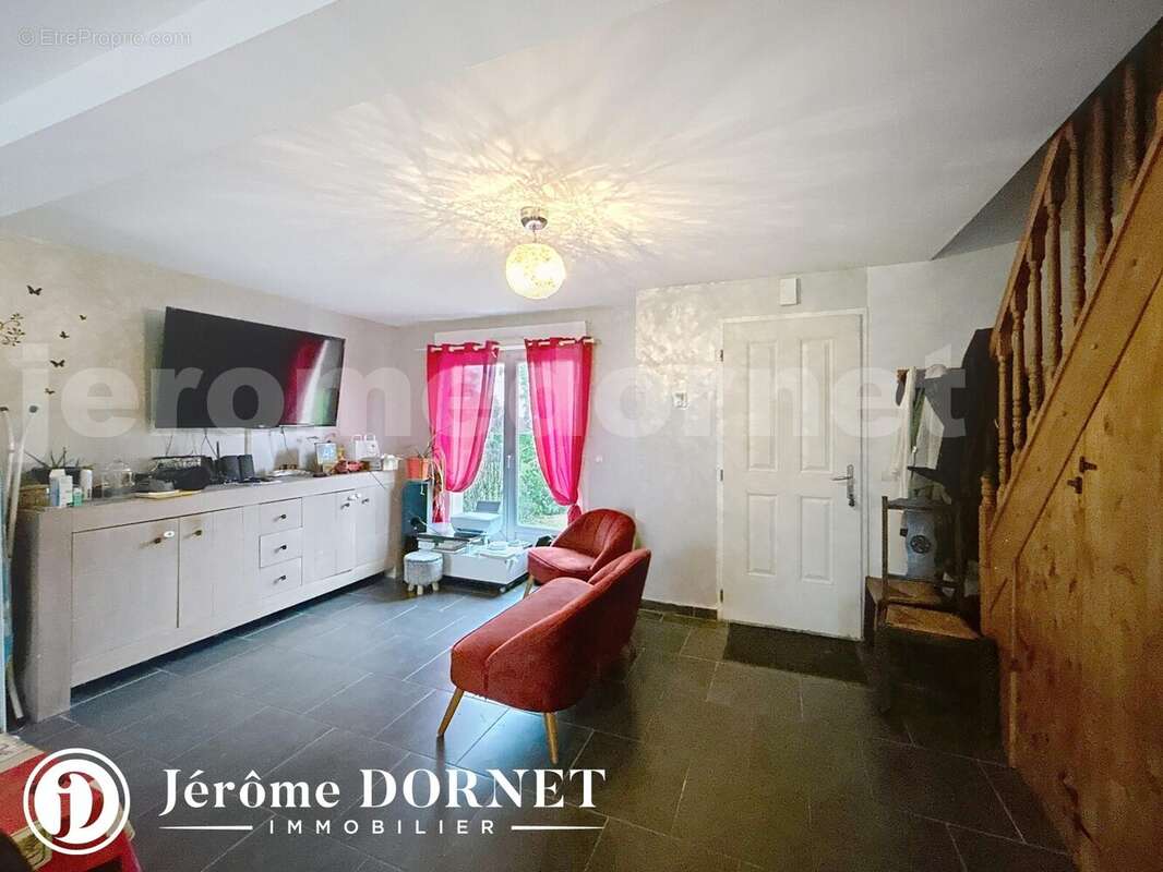 del_00003 - Maison à CREVECOEUR-LE-GRAND