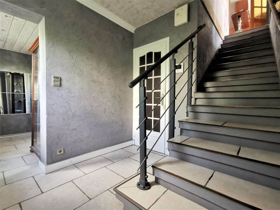 Maison à MEYTHET