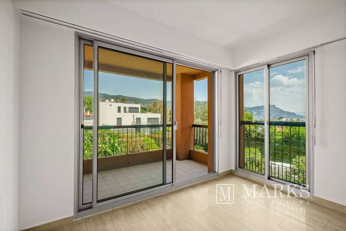 Appartement spacieux de trois chambres avec vue mer - photo 6