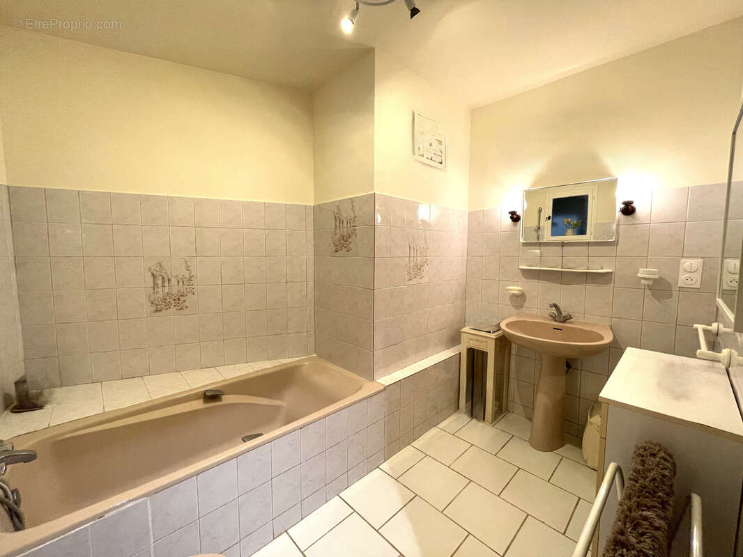 Maison à LA LONDE-LES-MAURES