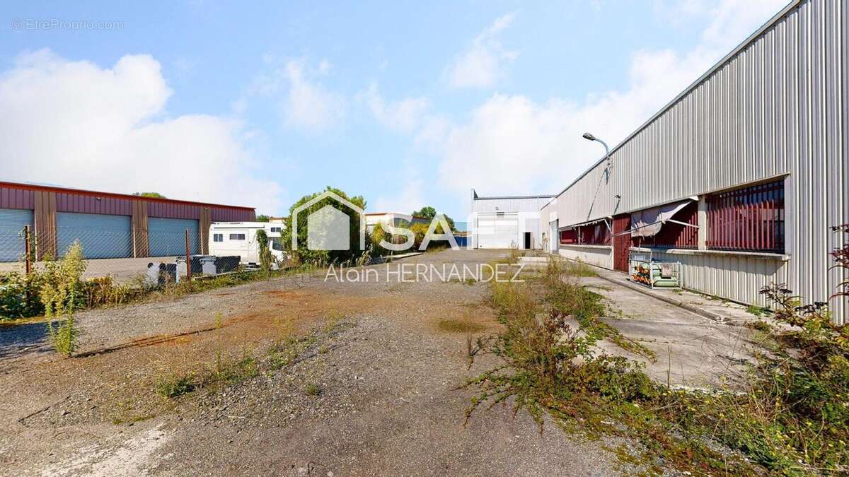 Photo 2 - Commerce à SAINT-GAUDENS