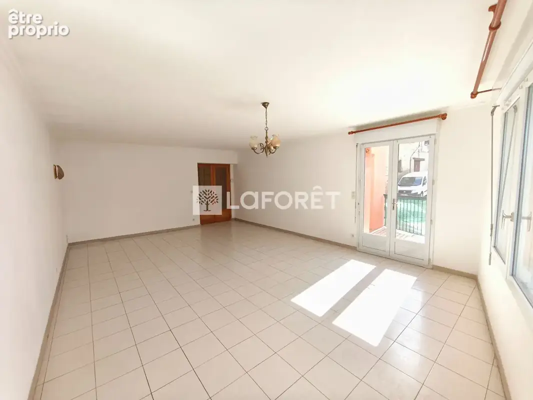 Maison Banyuls Dels Aspres 5 pièce(s) 114 m2 - photo 3