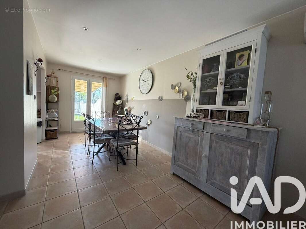 Photo 5 - Maison à SORGUES