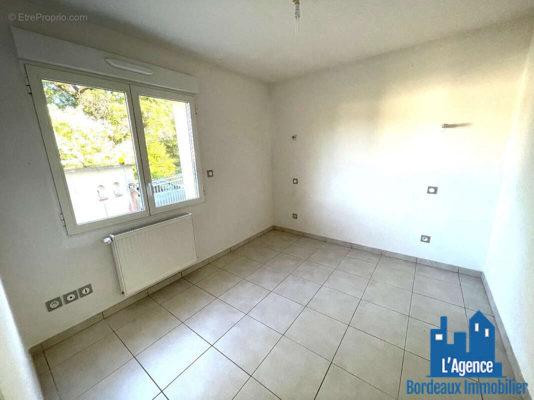 Appartement à CAMBLANES-ET-MEYNAC