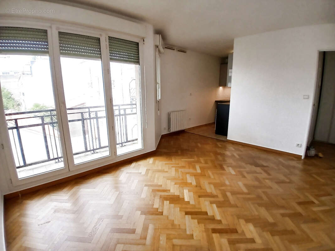 Studio avec balcon, cave et parking a charenton - photo 4