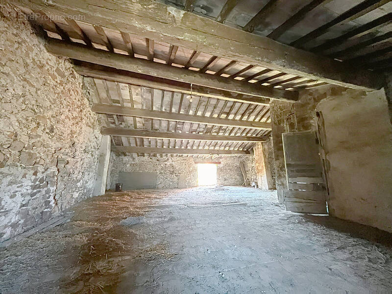 Maison à ROQUESSELS