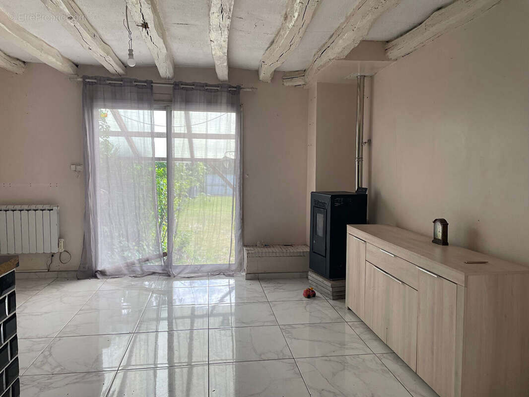 Maison à MONTLOUIS-SUR-LOIRE