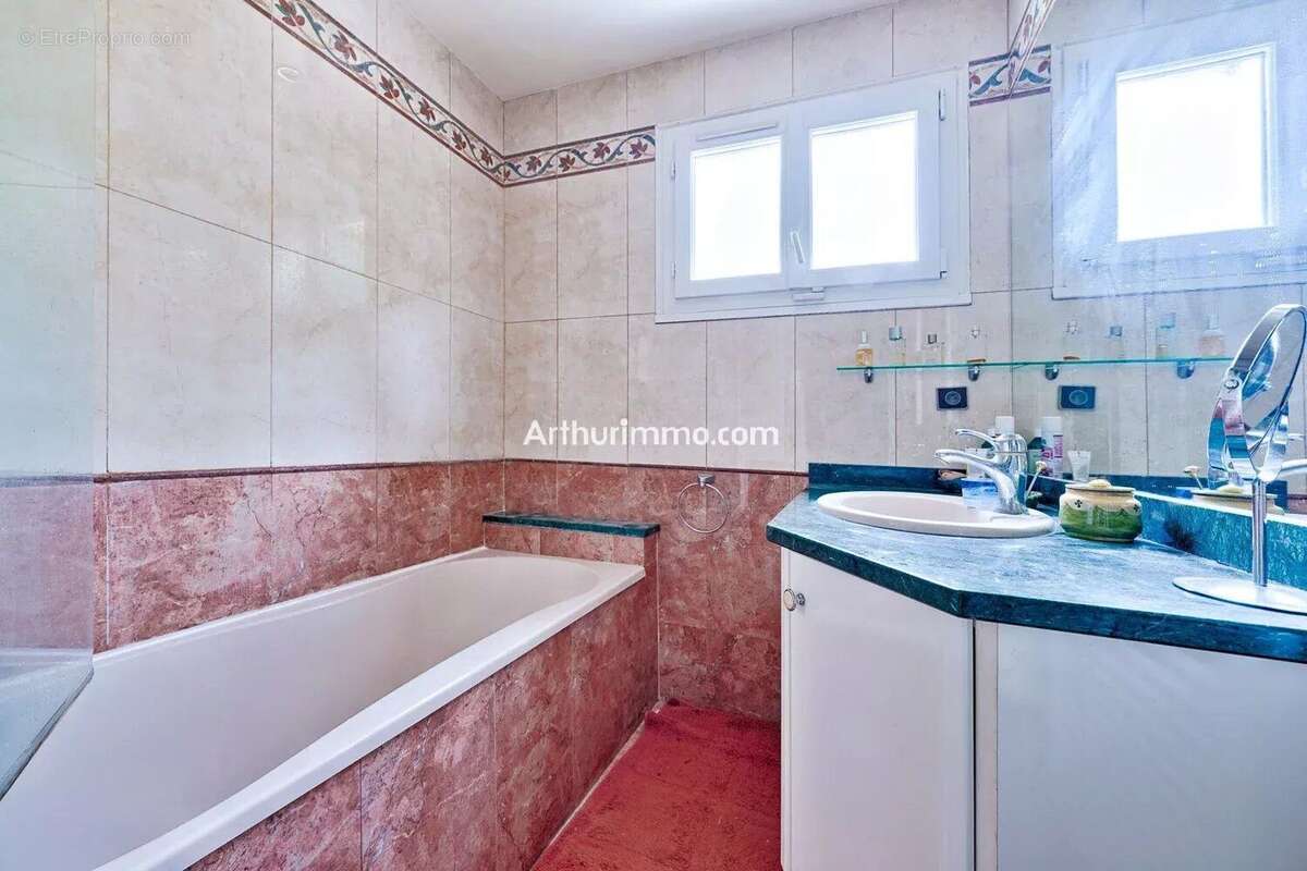 Maison à SUCY-EN-BRIE