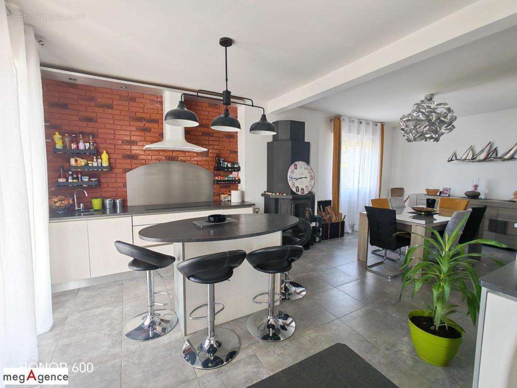 Maison 120 m² avec un sous-sol - 4 chambres -22100 TREVRON - photo 3