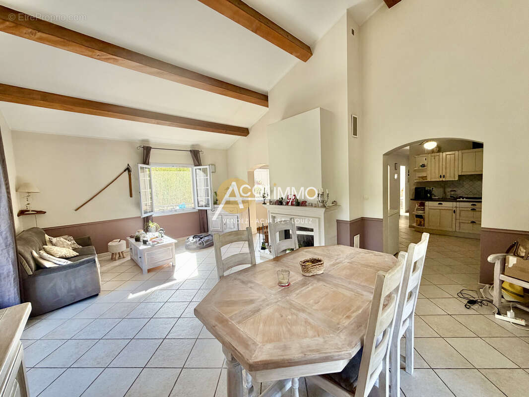Maison à LA VALETTE-DU-VAR