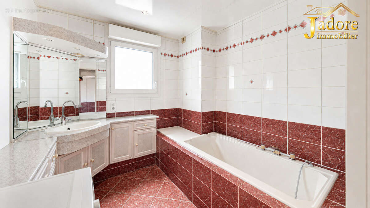 Appartement plain pied + veranda + parking souterrain - photo 18