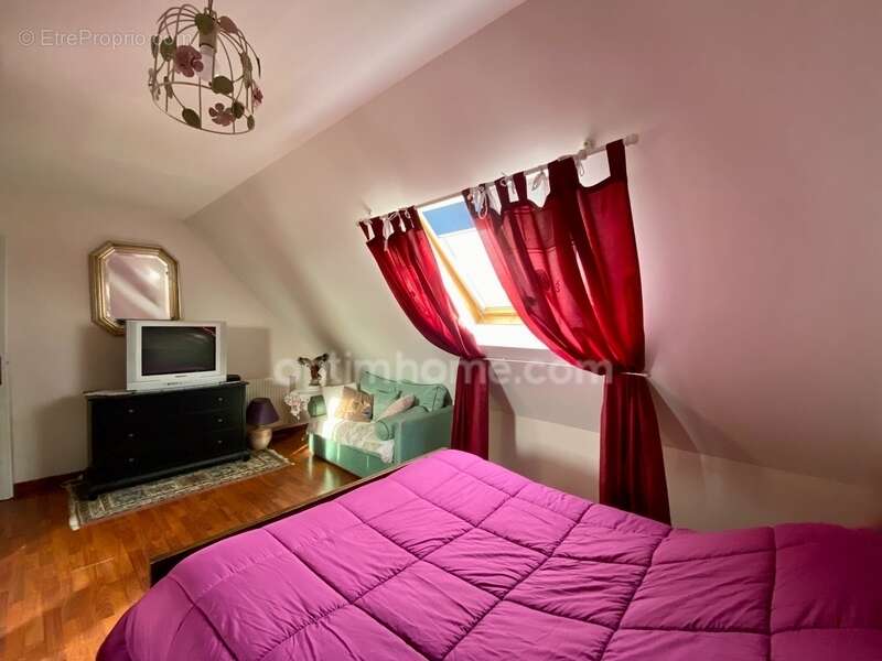 Maison à MONTEREAU-FAULT-YONNE