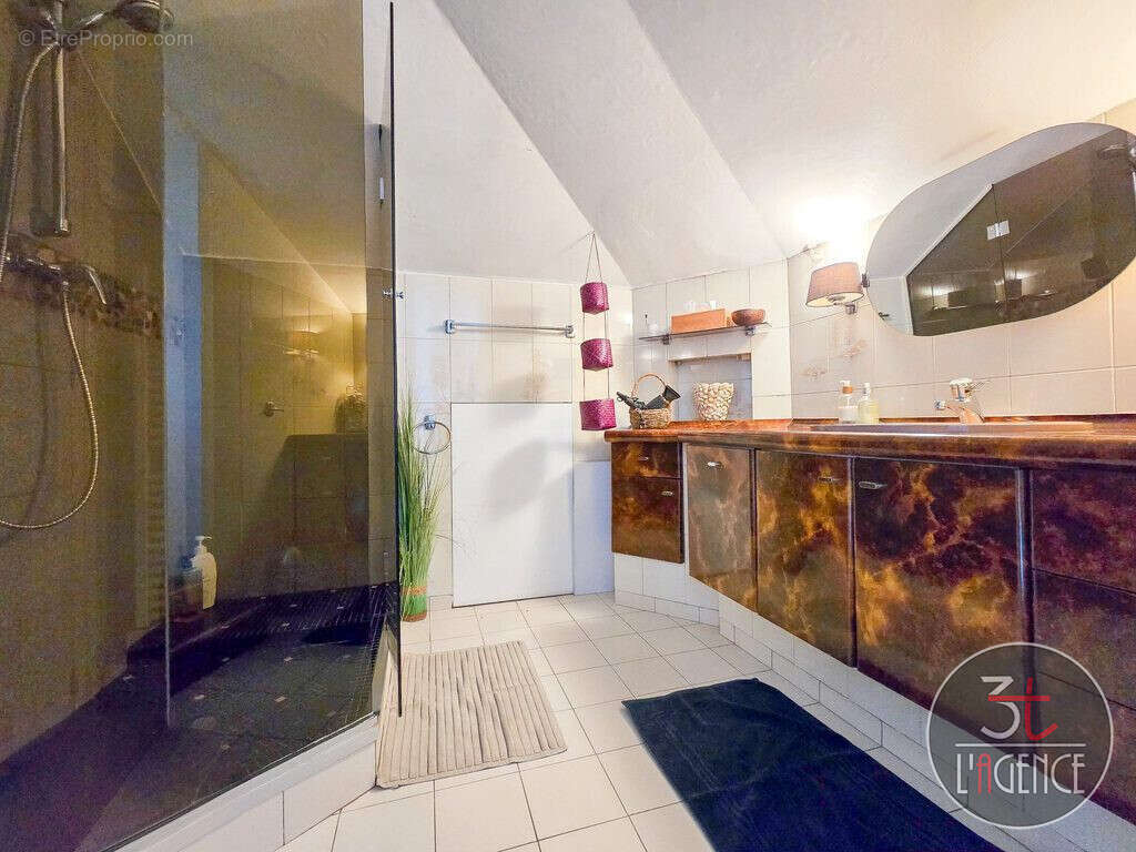 Maison à FONTENAY-SOUS-BOIS