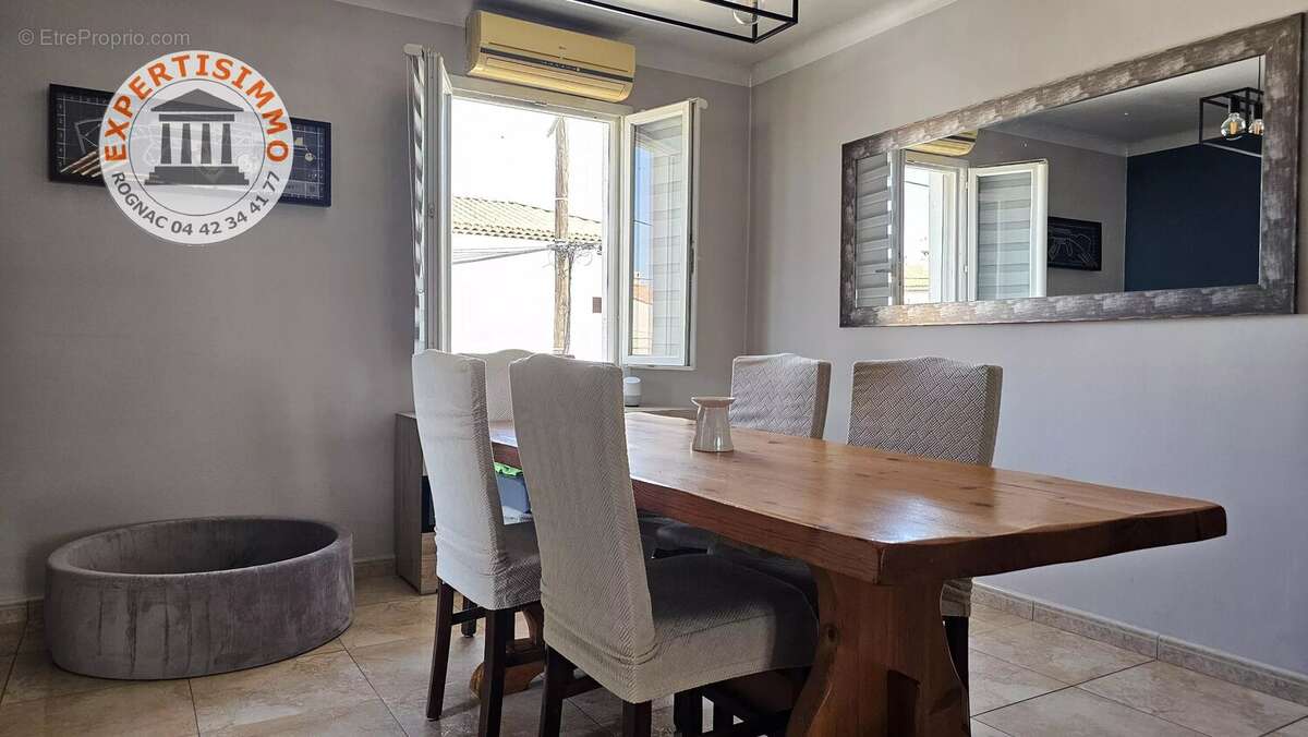 Appartement à ROGNAC