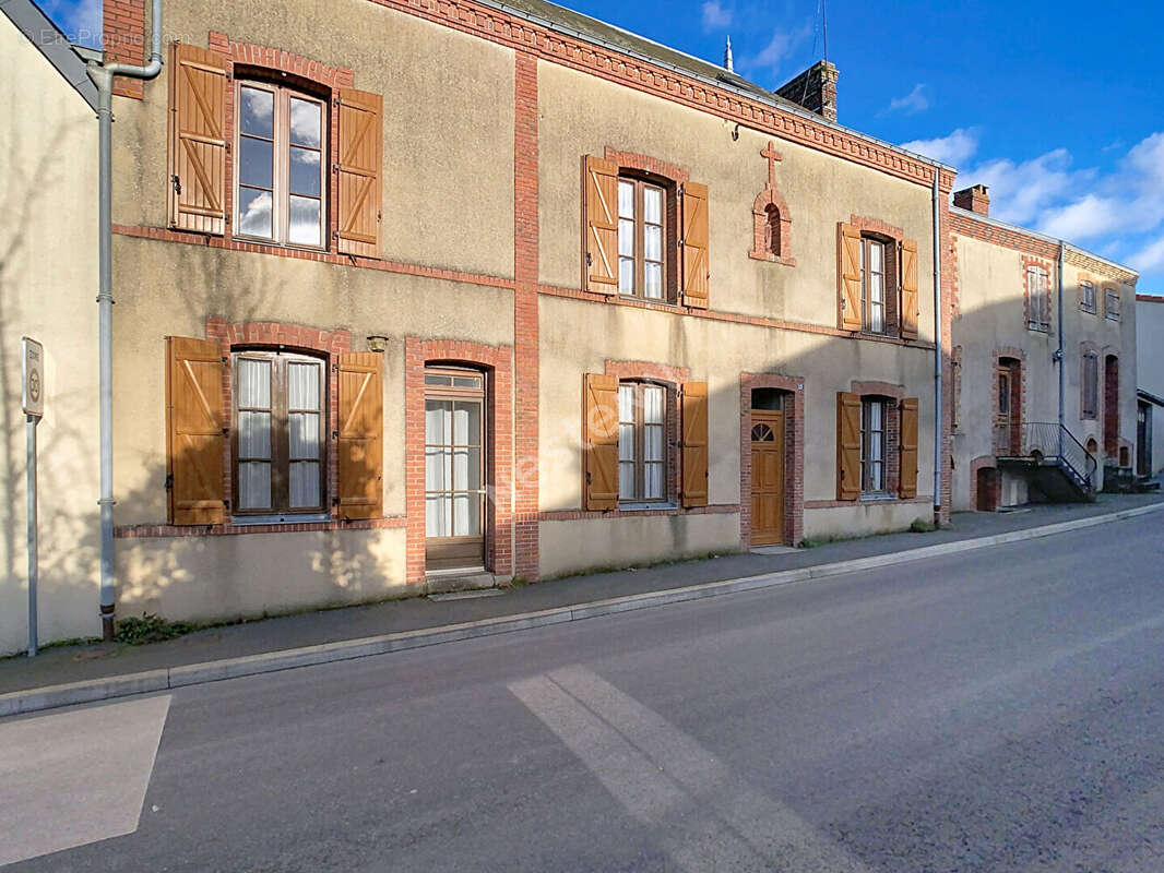 Maison à BEAUPREAU