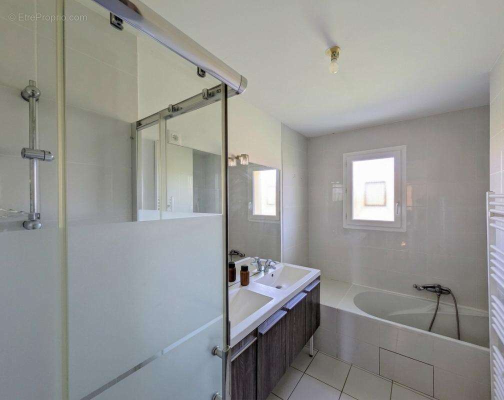 Maison à MOULIS-EN-MEDOC