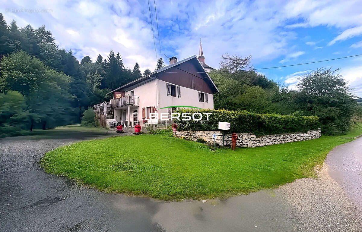 Maison à INDEVILLERS