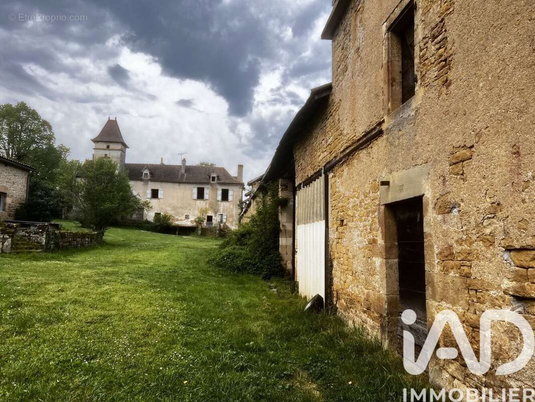 Maison 207 m² à Laramiere  - photo 2