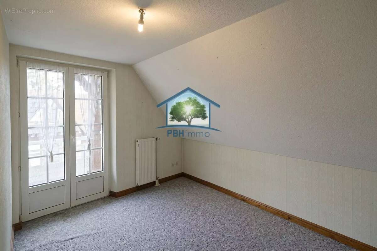 Maison à MORSBRONN-LES-BAINS