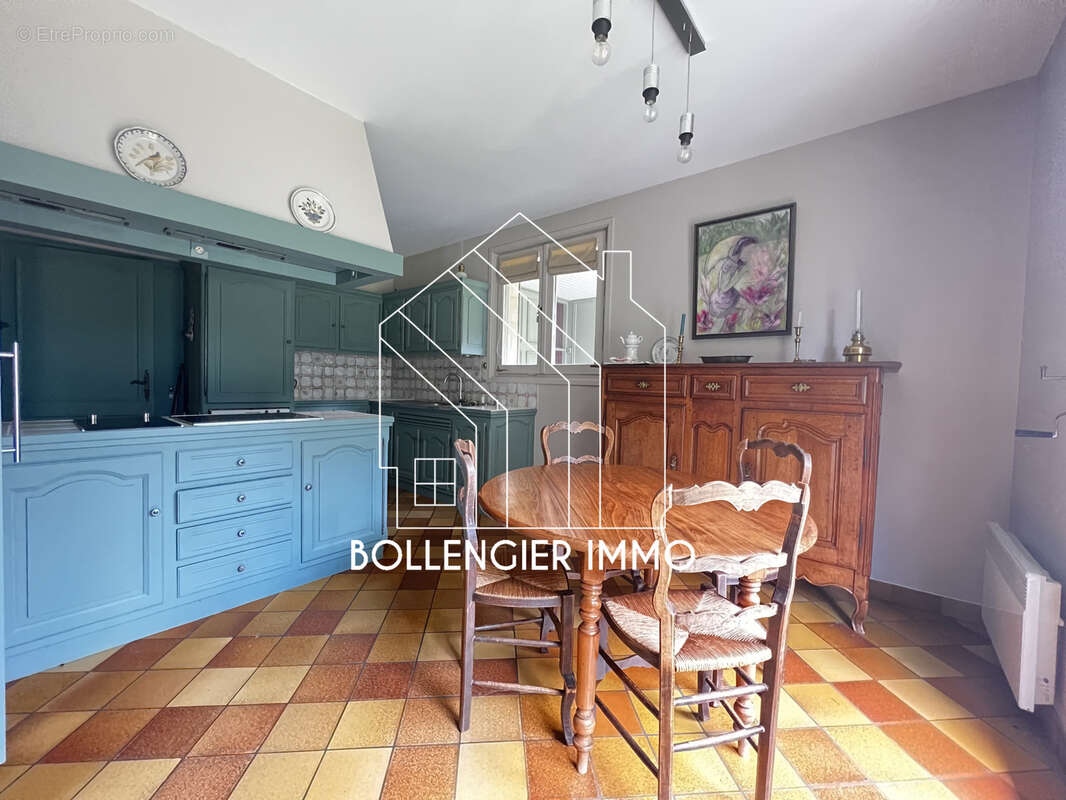 Maison à SAINT-FLORIS