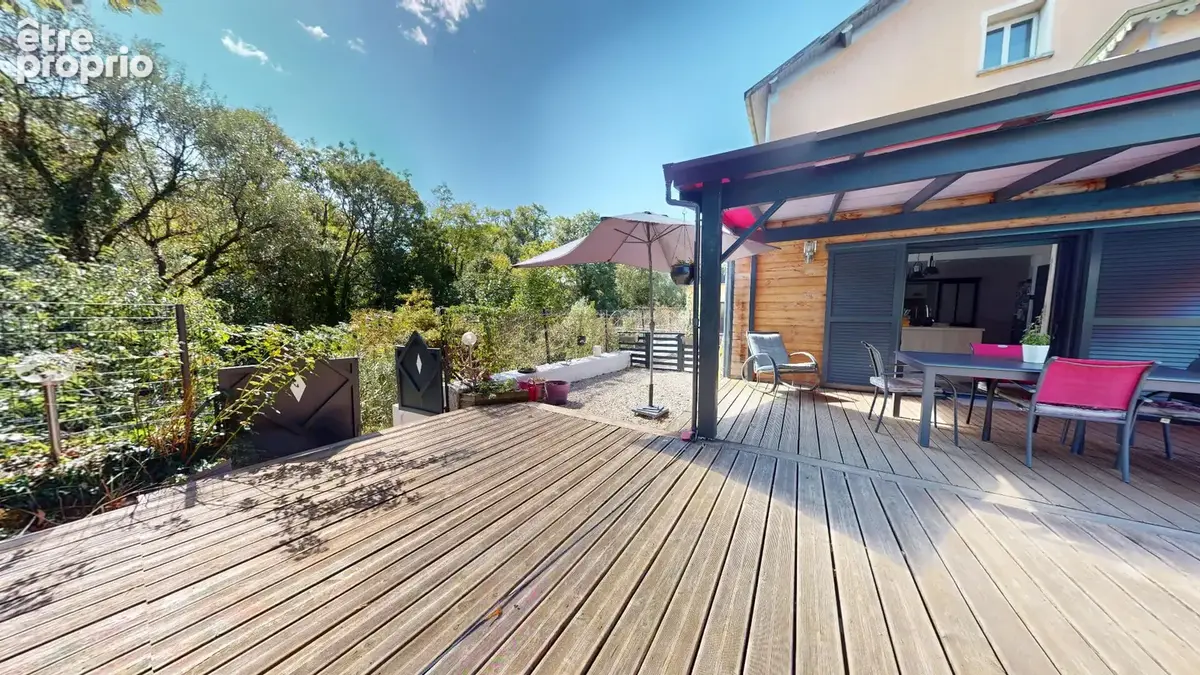 Maison 4 pièces 137 m² à vendre à Pont-D'ain (01160) - photo 2