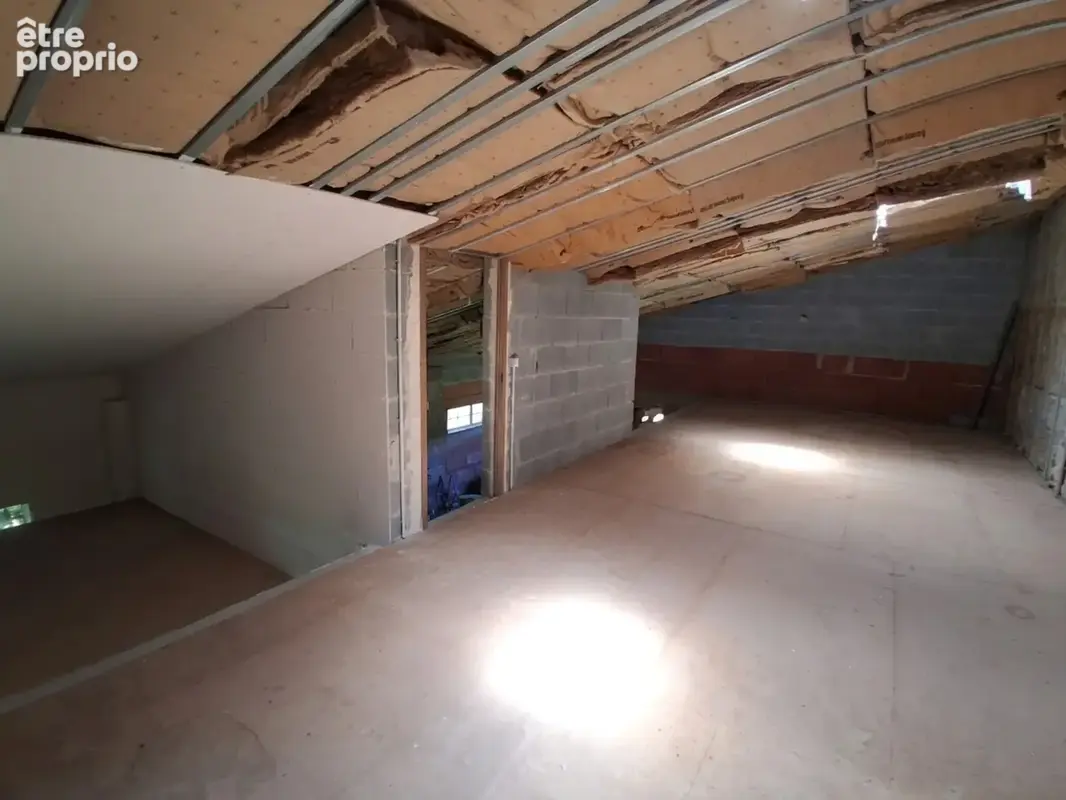 Belle maison 4 chambres 157 m2 - Garage et dépendances - photo 11